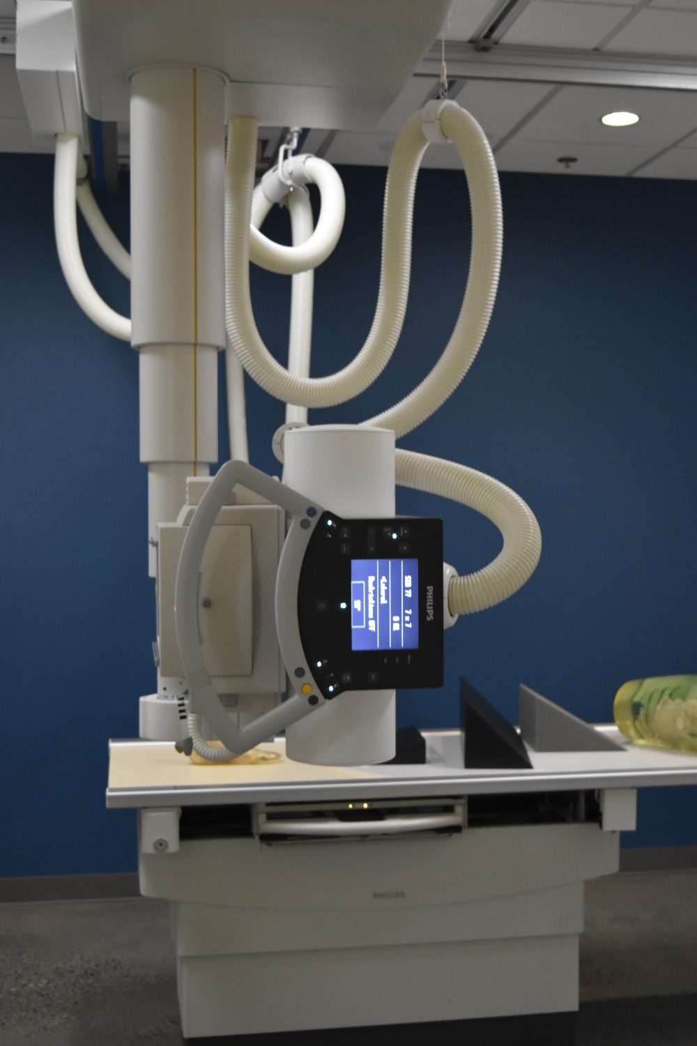 X-ray equipment warming up