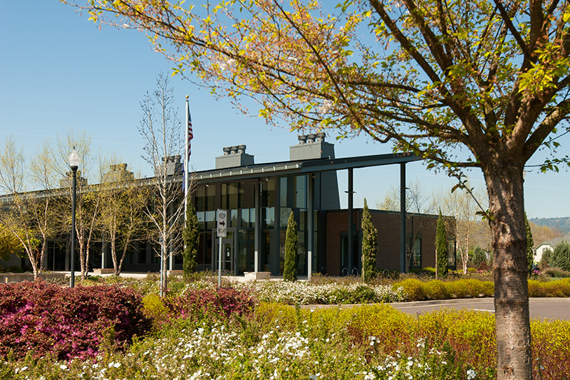 Trees and landscaping at Newberg Center