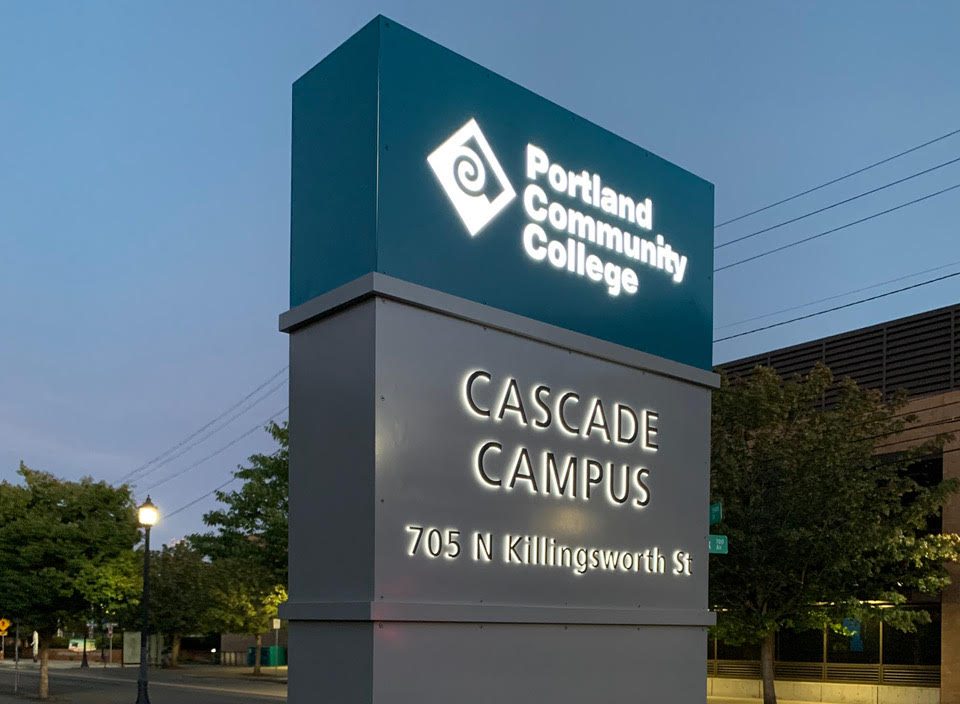 Cascade Campus monumental sign