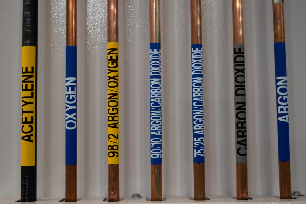 Gases pipes installed in each welding booth