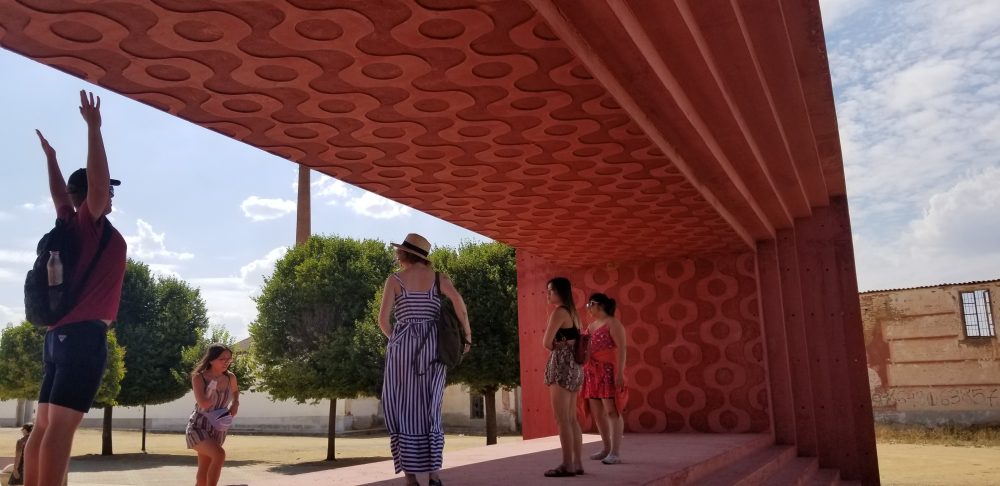 Photo of students in Spain