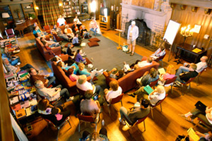 Group of people at a past Seminar
