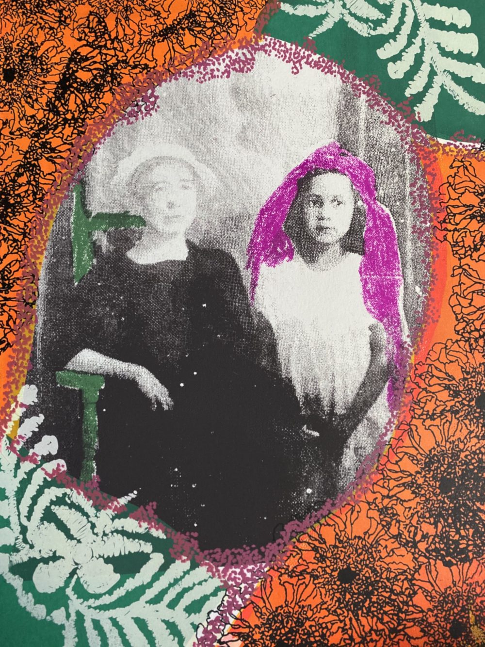 Amanda Richardson, Bisabuela con Abuela, 2020, screen print, 14" x 11"