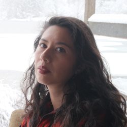 Photo of Leanne Dunic