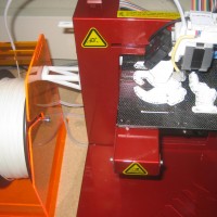A 3D printing machine is helping MakerSpace students make their ideas come to life.