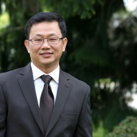 Hung Lee Nguyen.