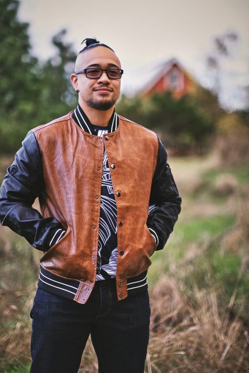 Freddy Abayare posing for picture