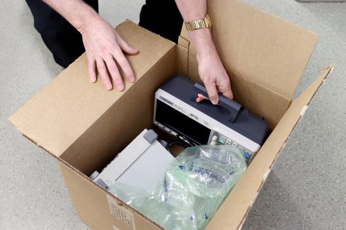 An example of the EET home kit.