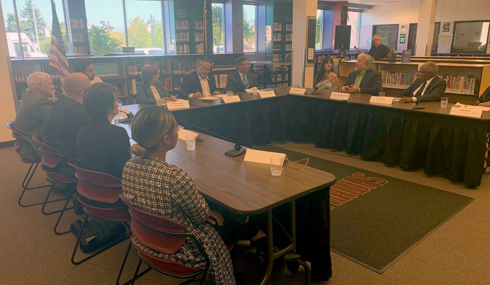 roundtable – wide view