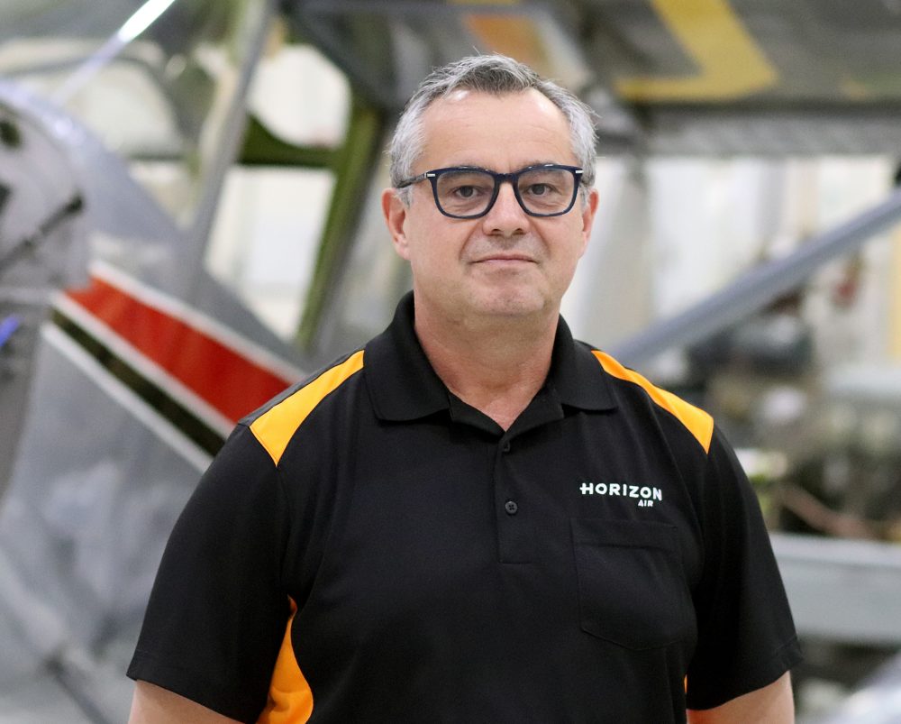 Archie Vega in hangar