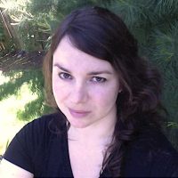 Head shot of Thea Prieto