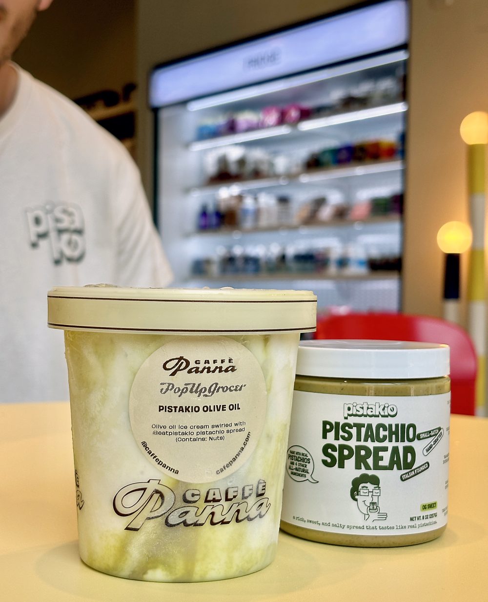 Pistakio cup and jar.