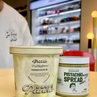 Pistakio cup and jar.