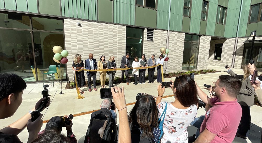 Ribboncutting