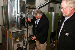 The Trades and Industry department at the Cascade Campus invited the public to an open house on Friday, Jan. 6 in the Technology Education Building. Staff and faculty showcased hands-on lab training in facilities maintenance, HVAC/R, electrical and fiber optic programs. Attendees also learned about becoming a mentor, administering internships or providing a co-op training site.