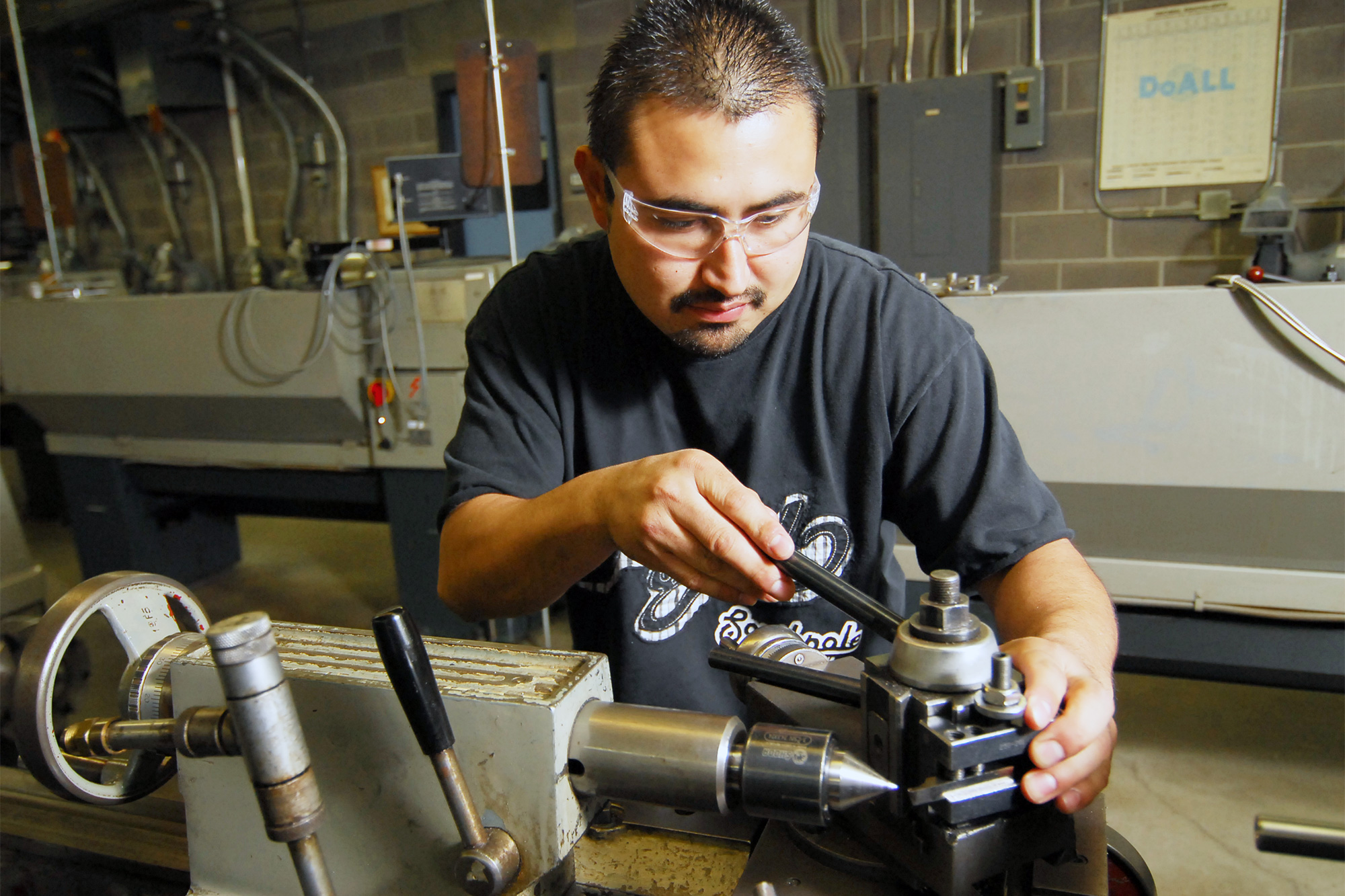 Apprenticeship working with manual machining equipment