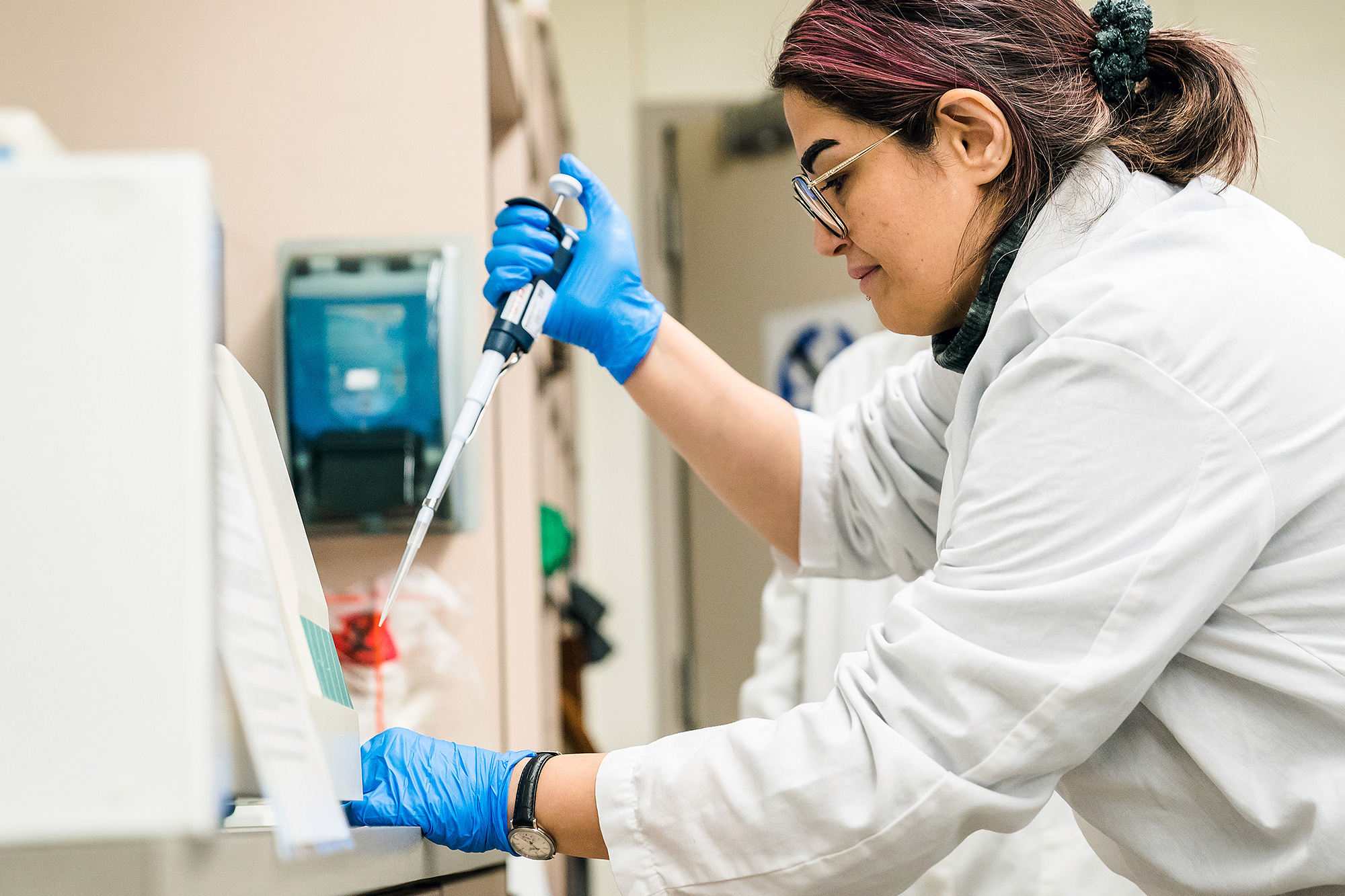 Bioscience Technology student performing a test in the lab