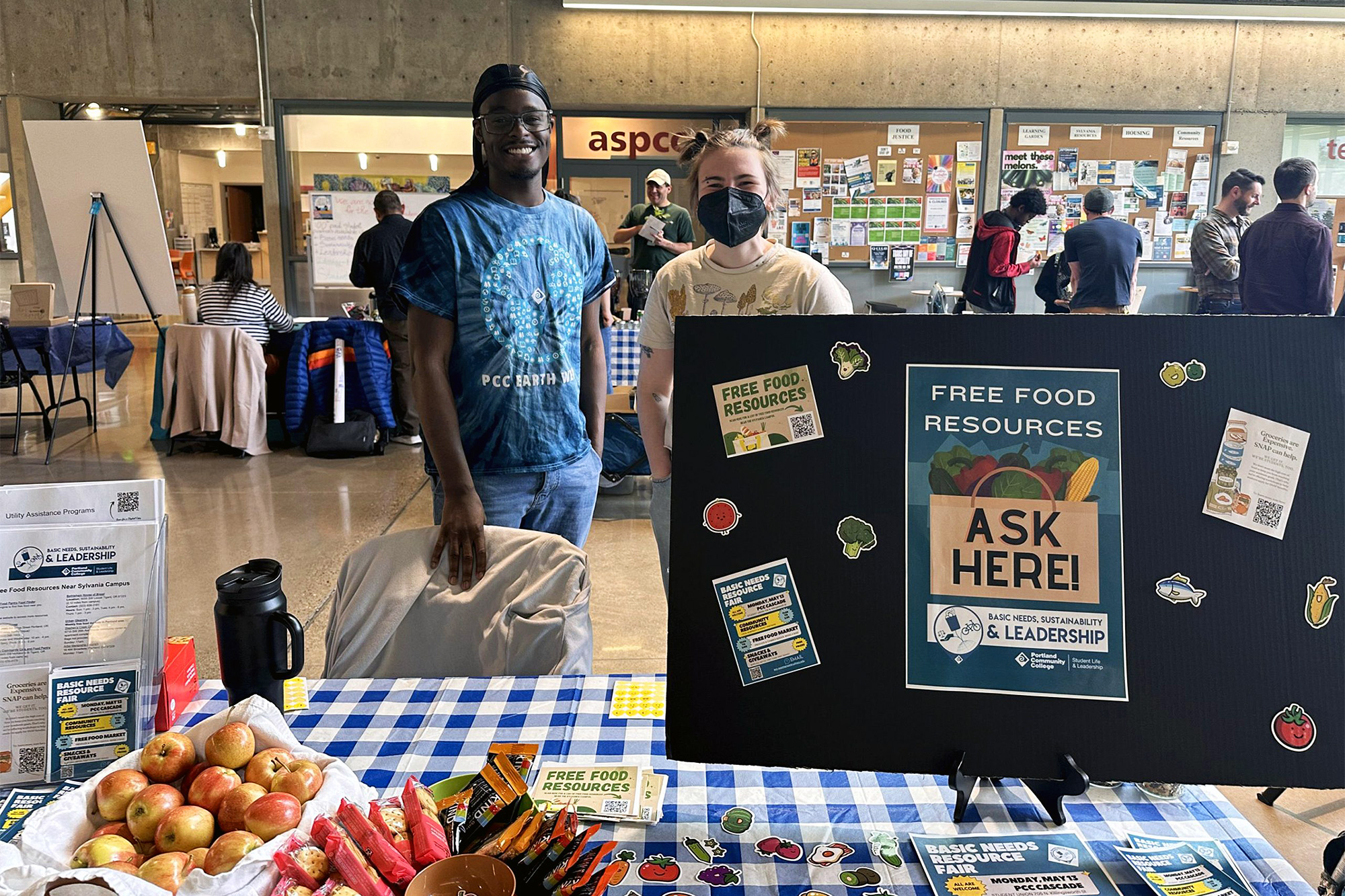 Family and Human Services students tabling for free food resources on campus