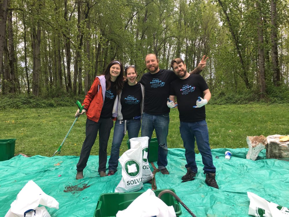 Students working together at a SOLVE Park Clean-Up at Kelley Point Park