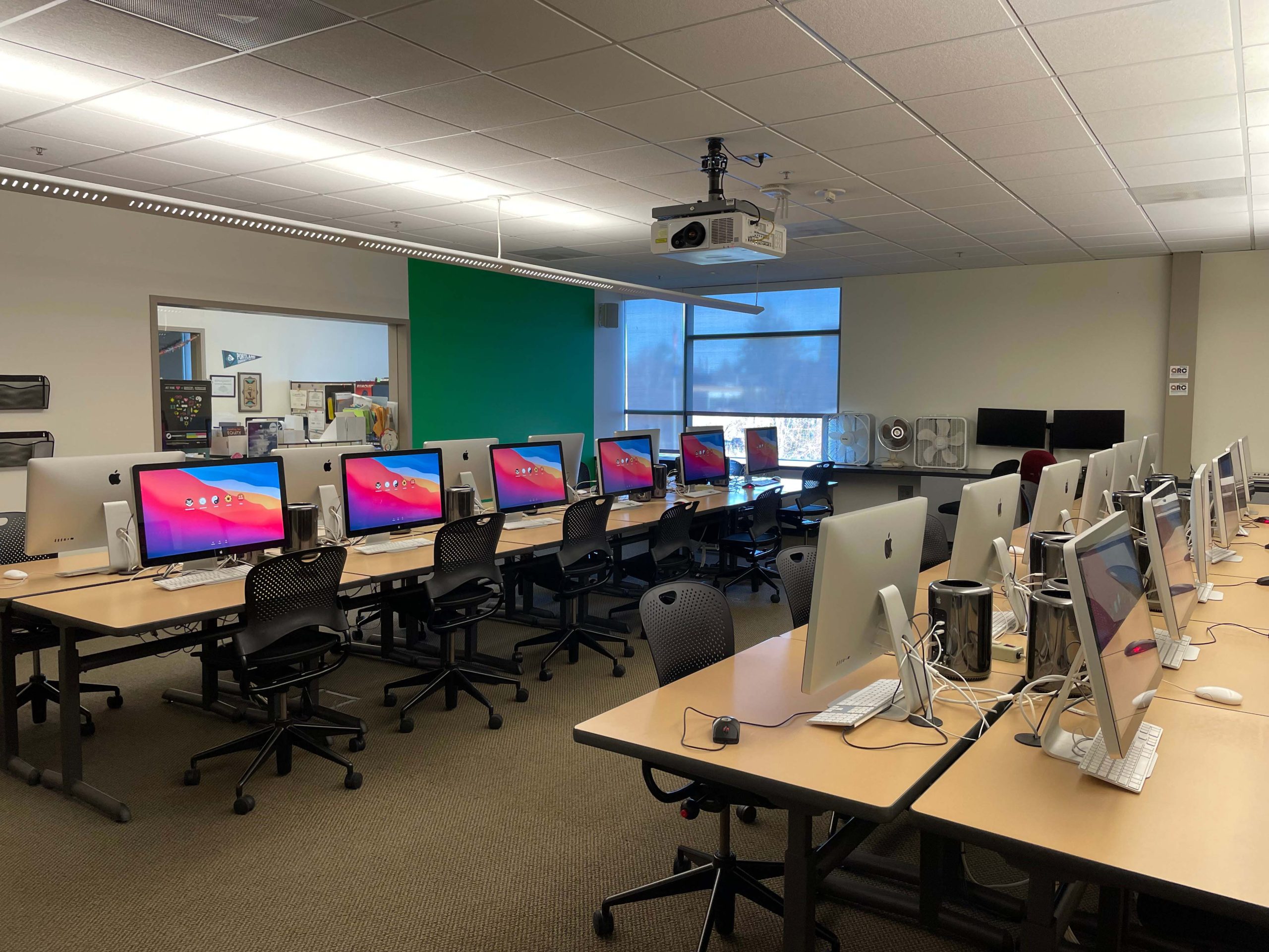 Image of Multimedia classroom and lab at Cascade Campus, MAHB