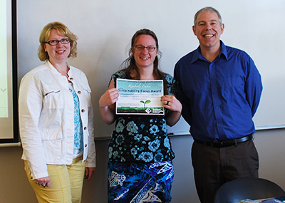 student receiving focus award