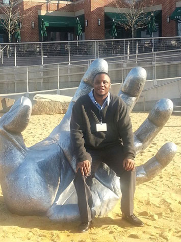 Shortly after that first application to the Bridges to Baccalaureate program, Walker started seeing other opportunities at PCC. While attending classes at the Sylvania Campus, he noticed an internship prospect with its Multicultural Center.