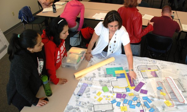 Focus-Group-reviewing-programming-scheme-web